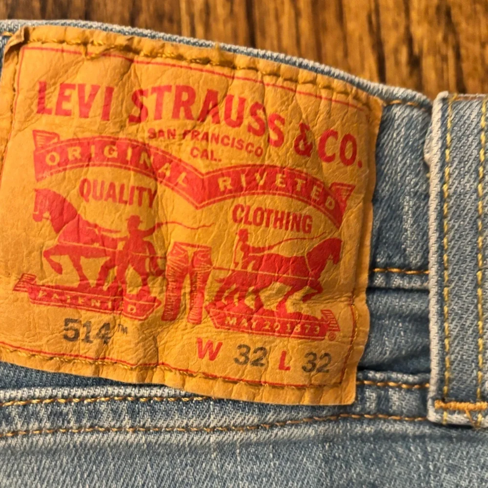 Levi's Classic 514 Straight Fit | Blue Jeans 32x32